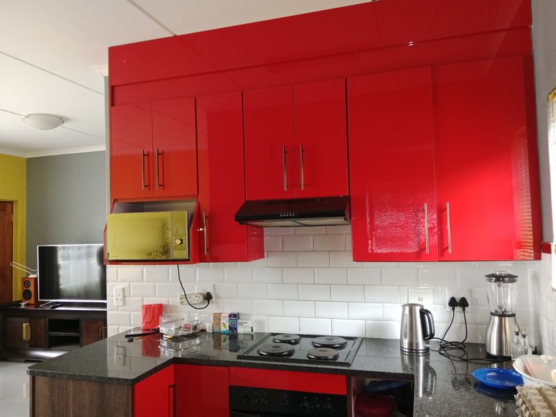 DOUBLE STOREY HOUSE FOR SALE IN MONTANA TUINE, PRETORIA, MODERN FAMILY LIVING IN A PRIME LOCATION - Photo 5