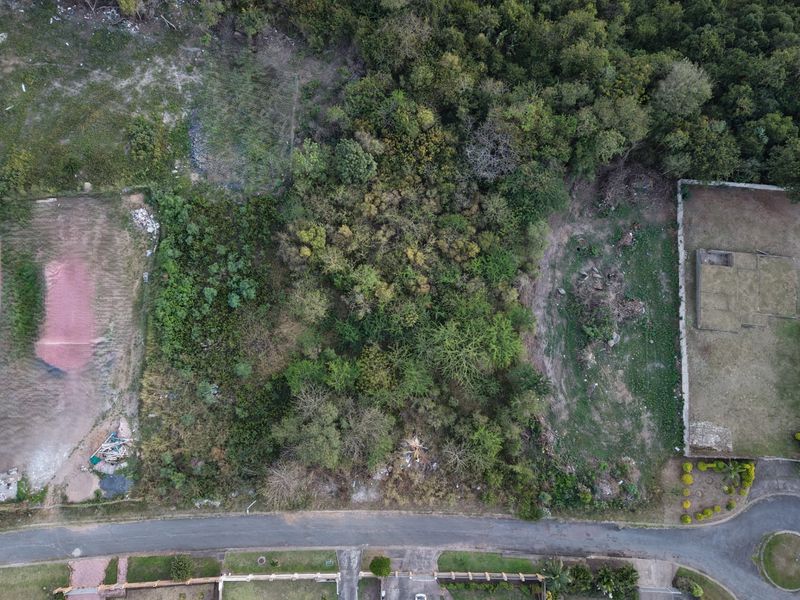 SECURE PRIME VACANT LAND IN GROWING LOCATION - Photo 7
