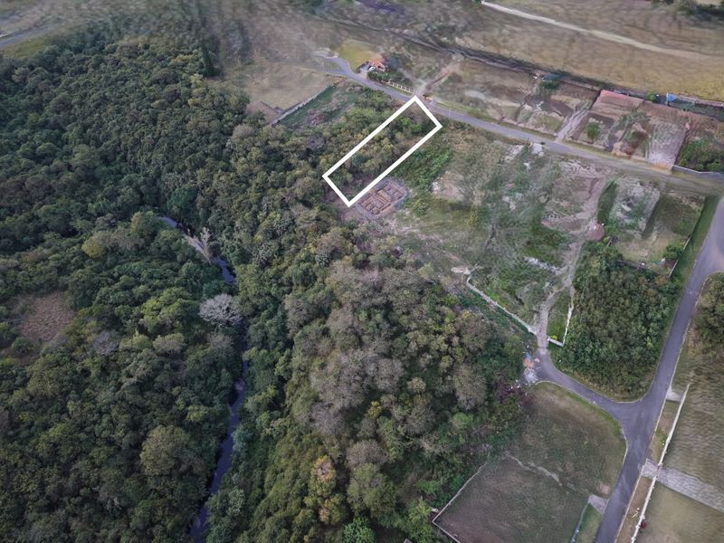 SECURE PRIME VACANT LAND IN GROWING LOCATION - Photo 5