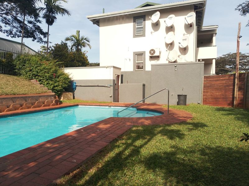 Two bedroom Ground Floor Apartment For Sale in Manor Gardens, Durban, KwaZulu Natal - Photo 2