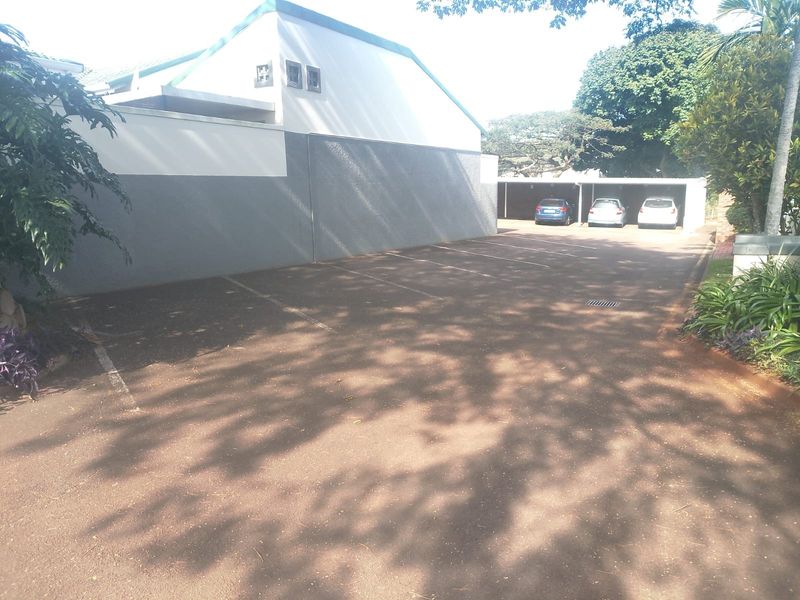 Two bedroom Ground Floor Apartment For Sale in Manor Gardens, Durban, KwaZulu Natal - Photo 4