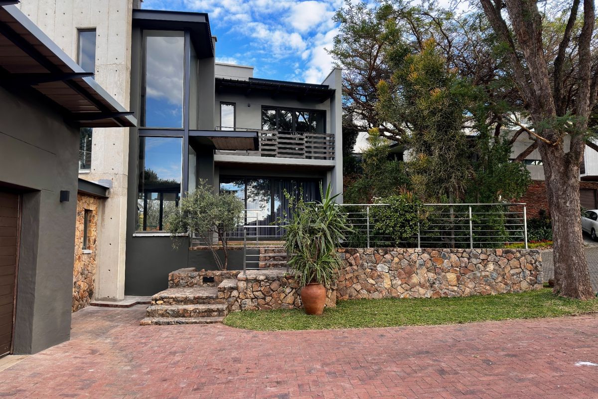 House To Rent in Lynnwood Ridge, Pretoria - Photo 2