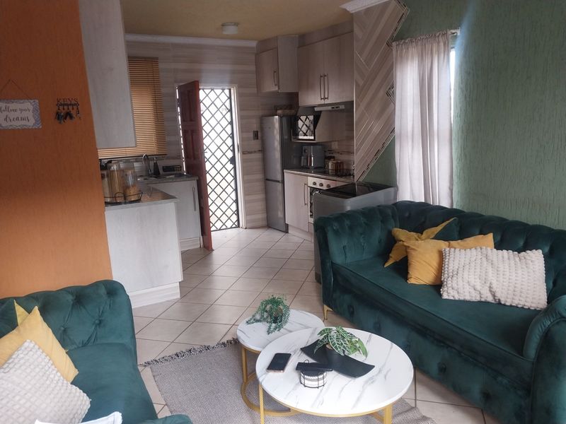 2 Bedroom House For Sale in Lehae, Johannesburg - Photo 6