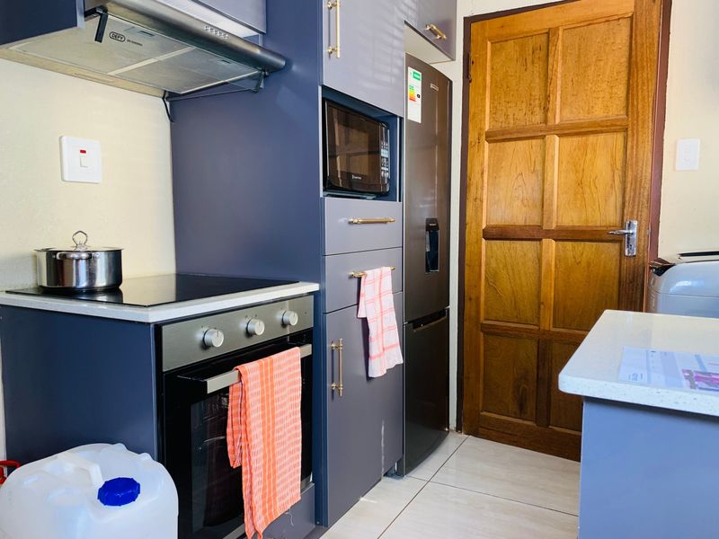 3 Bedroom House For Sale in Soshanguve YY - Photo 10