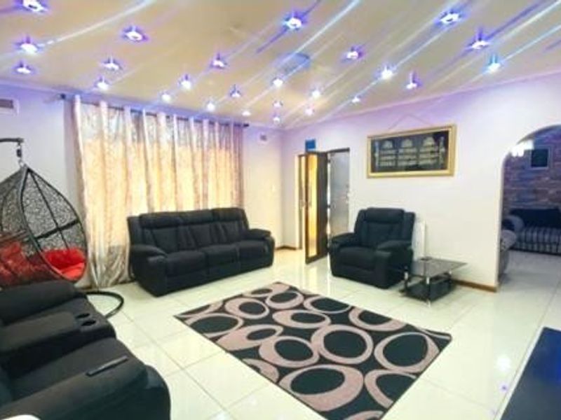 Prime DUT Riverside Investment | Walk to Campus | High Rental Yield next to Golden Horse Casino - Photo 4