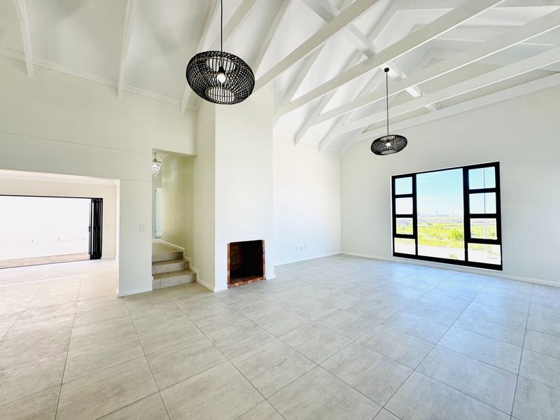 House For Sale in Welgedaan Estate, Saldanha - Photo 10
