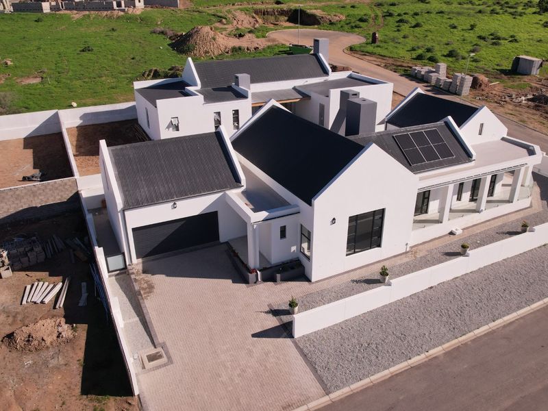 House For Sale in Welgedaan Estate, Saldanha - Photo 2