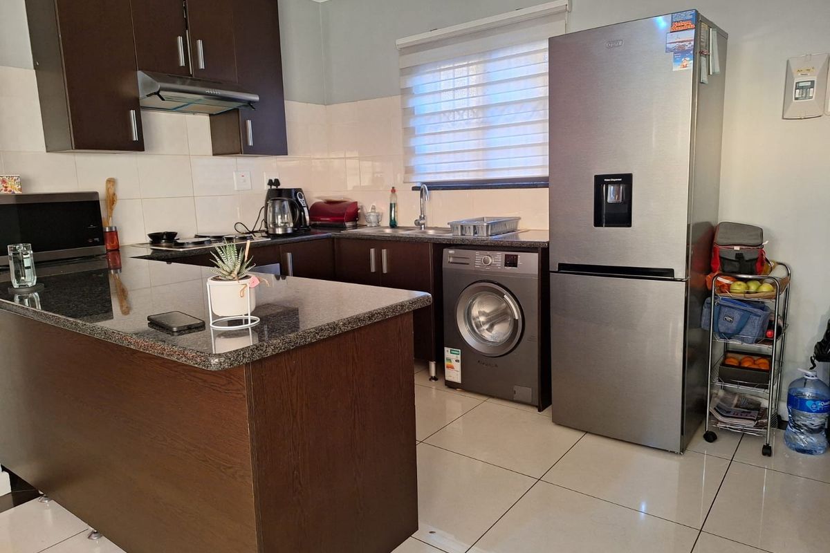 Apartment To Rent in Noordwyk, Midrand - Photo 2