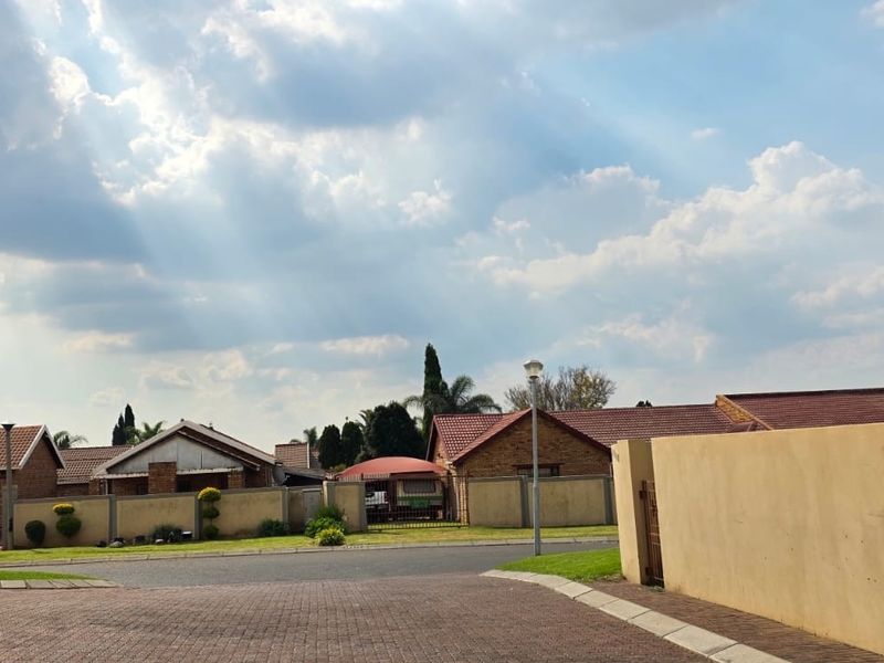 House For Sale in Reyno Ridge, Witbank - Photo 2