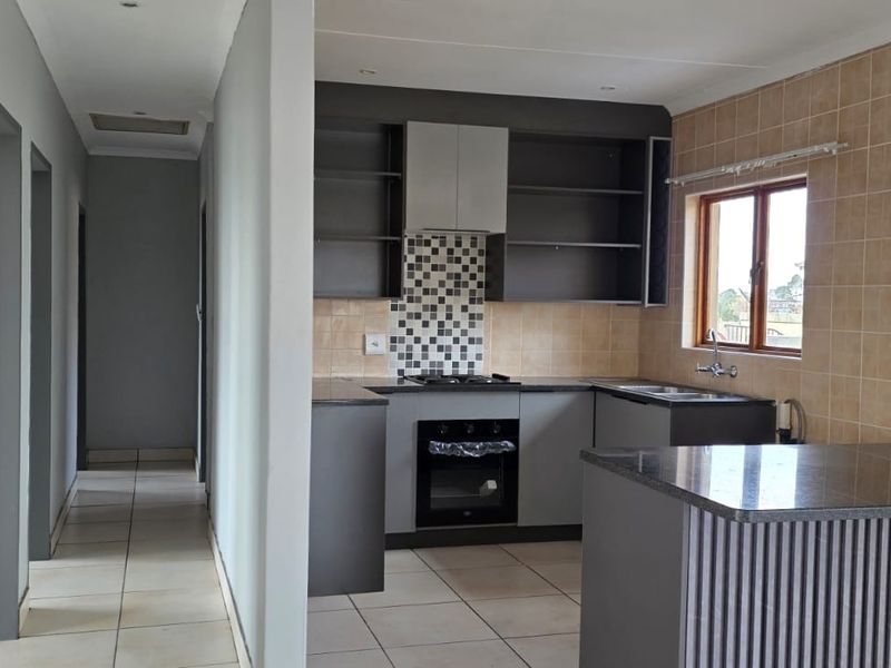 House For Sale in Reyno Ridge, Witbank - Photo 5