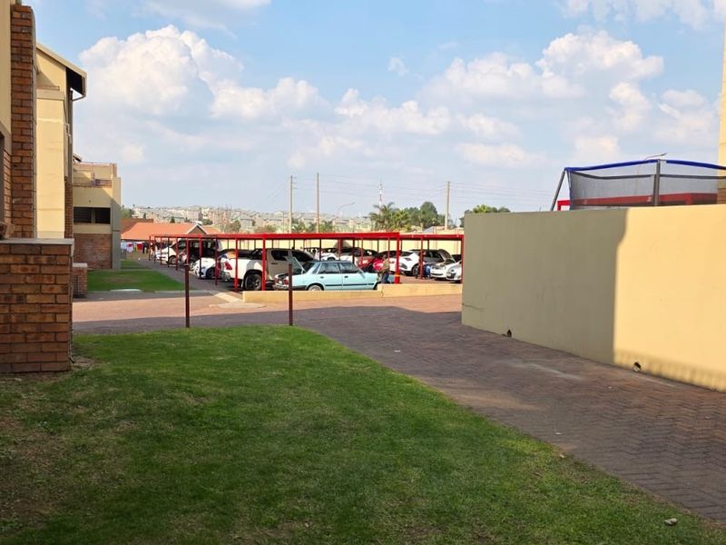 House For Sale in Reyno Ridge, Witbank - Photo 3