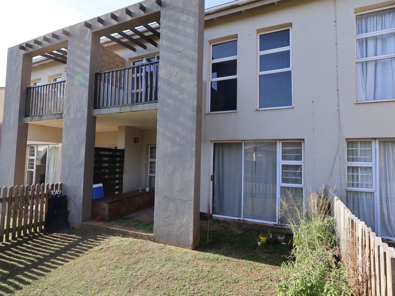 Double Storey Townhouse in Emerald Heights Port Alfred - Photo 2