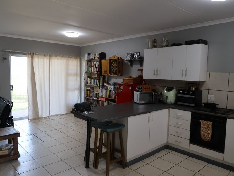 Double Storey Townhouse in Emerald Heights Port Alfred - Photo 7