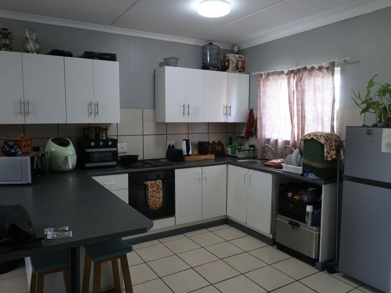 Double Storey Townhouse in Emerald Heights Port Alfred - Photo 6