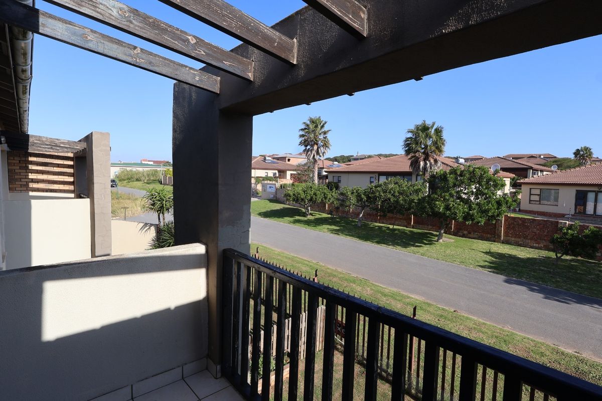 Double Storey Townhouse in Emerald Heights Port Alfred - Photo 4