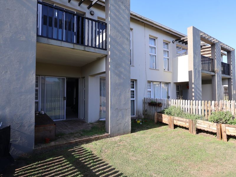 Double Storey Townhouse in Emerald Heights Port Alfred - Photo 3