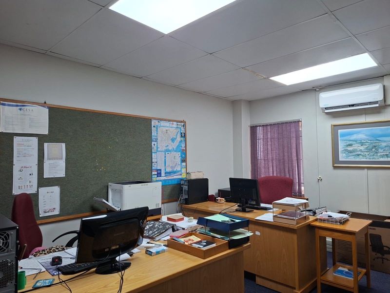 Prime Commercial Office Space for Sale in Empangeni CBD - Photo 5