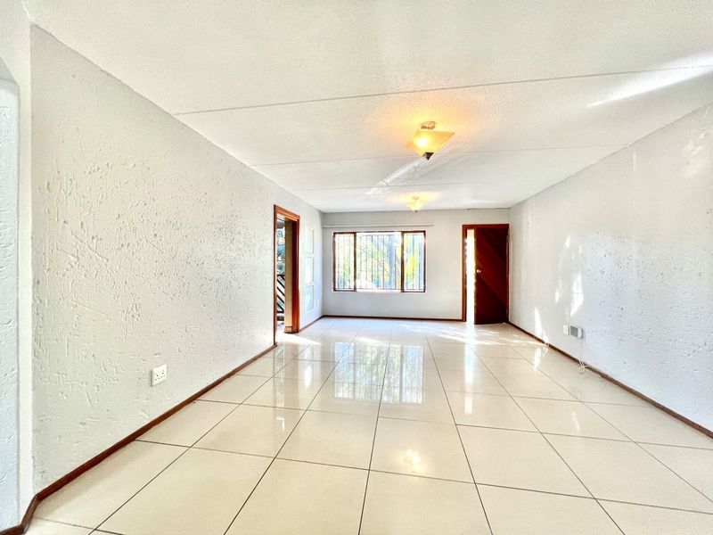 2 Bed Apartment For Sale in Bryanston, Sandton - Photo 5