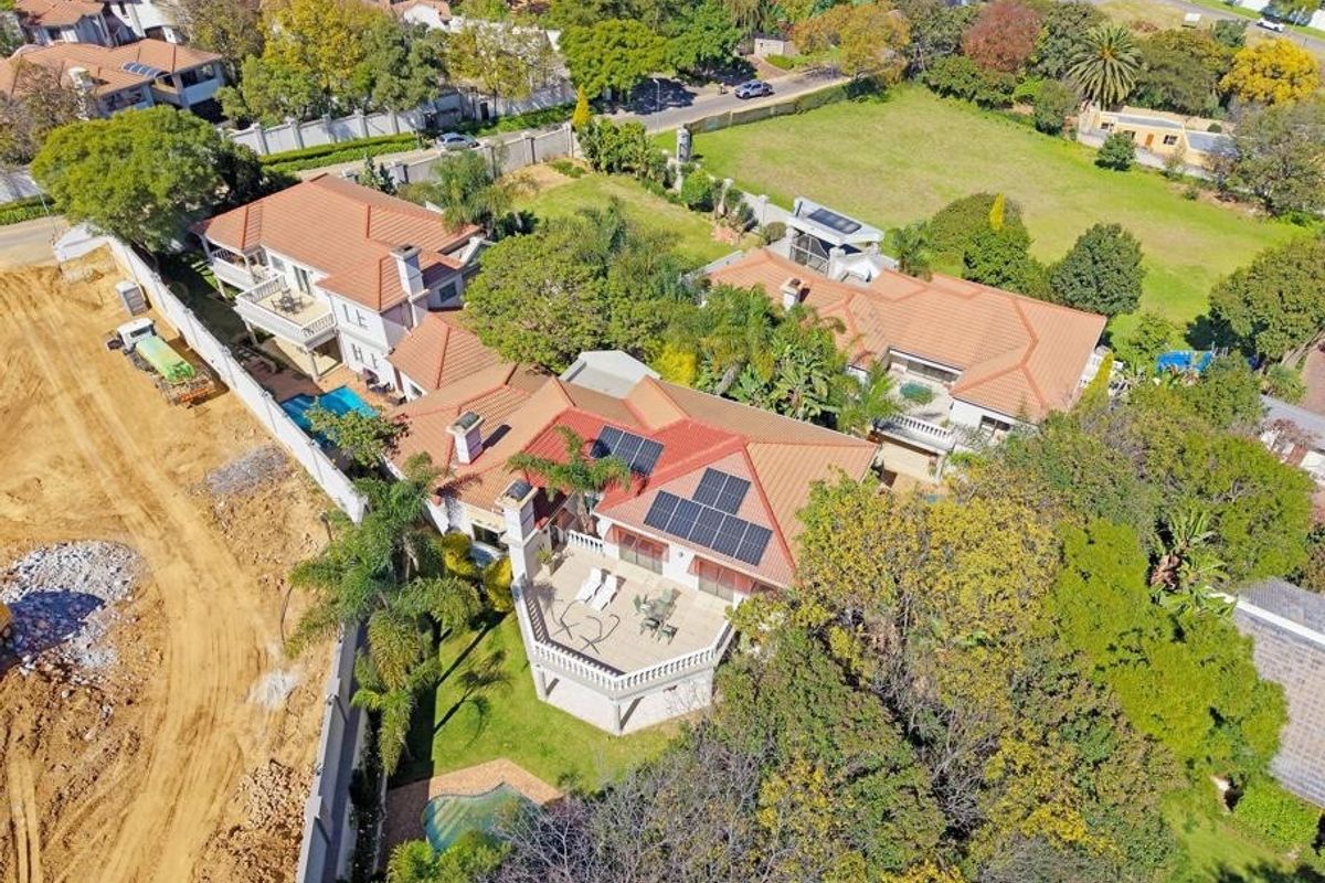 AN EXCLUSIVE BRYANSTON MASTERPIECE | A RARE INVESTMENT OPPORTUNITY - Photo 3