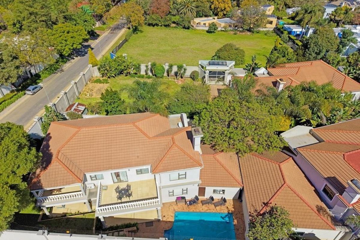 AN EXCLUSIVE BRYANSTON MASTERPIECE | A RARE INVESTMENT OPPORTUNITY - Photo 5