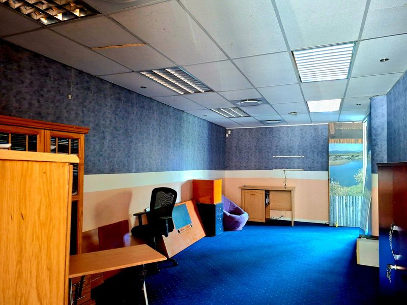 Office To Rent in Westville, Durban, KwaZulu Natal - Photo 3