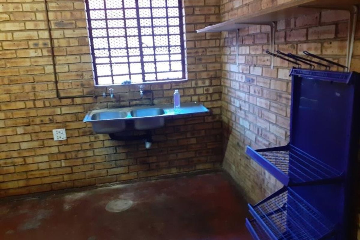 Commercial Property To Rent in Mogwase North West - Photo 2