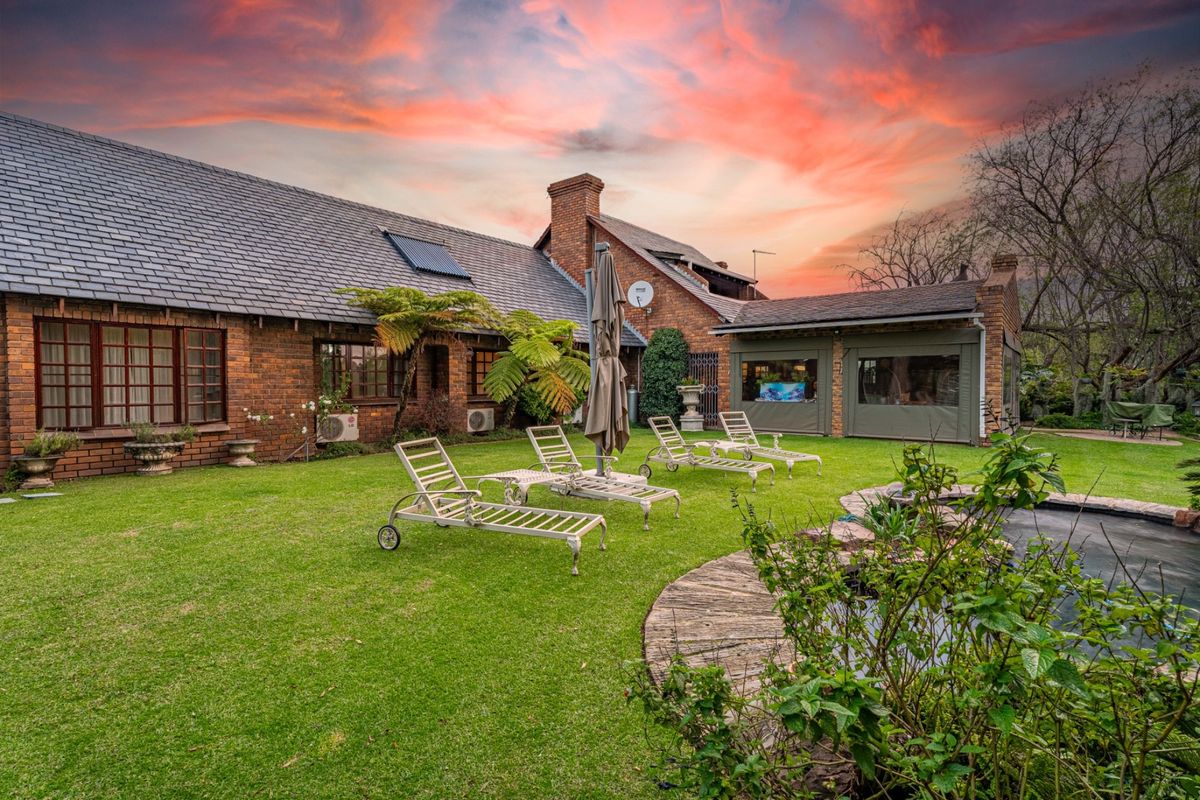 Extraordinary 3.3 Hectare Luxury Living with Income-Generating Potential - Photo 2