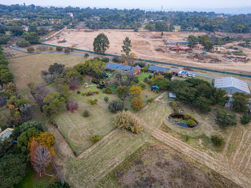 Extraordinary 3.3 Hectare Luxury Living with Income-Generating Potential - Photo 7