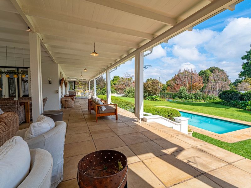 Westcliff Farmhouse, with Warmth, Charm, Best of Family Living. - Photo 5