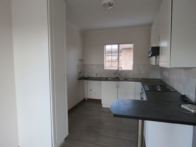 Complex For Sale in Wierdaglen Estate Centurion Gauteng - Photo 7