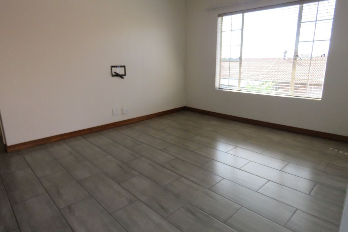 Complex For Sale in Wierdaglen Estate Centurion Gauteng - Photo 3