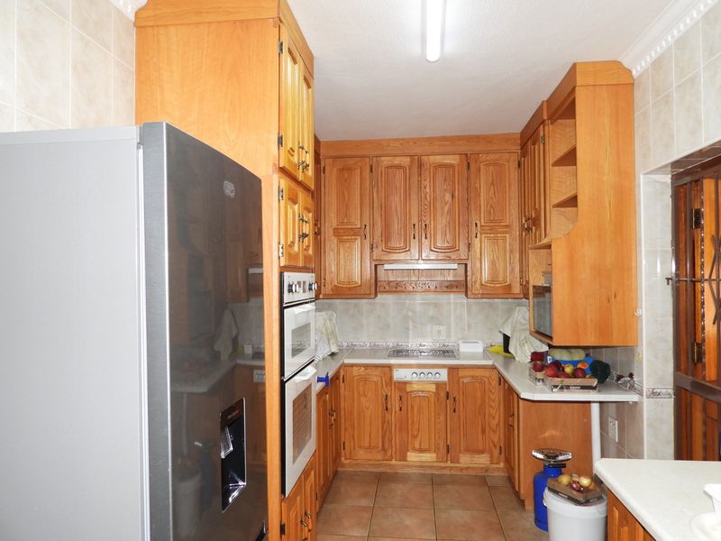 Spacious 3 Bedroom Sectional Title in Bela-Bela - Photo 8