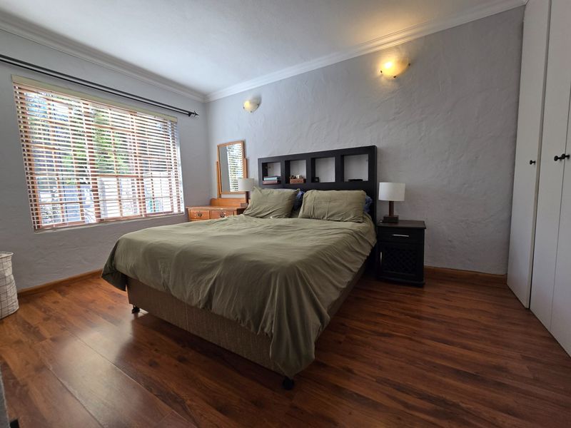 Townhouse To Rent in Equestria, Pretoria - Photo 10