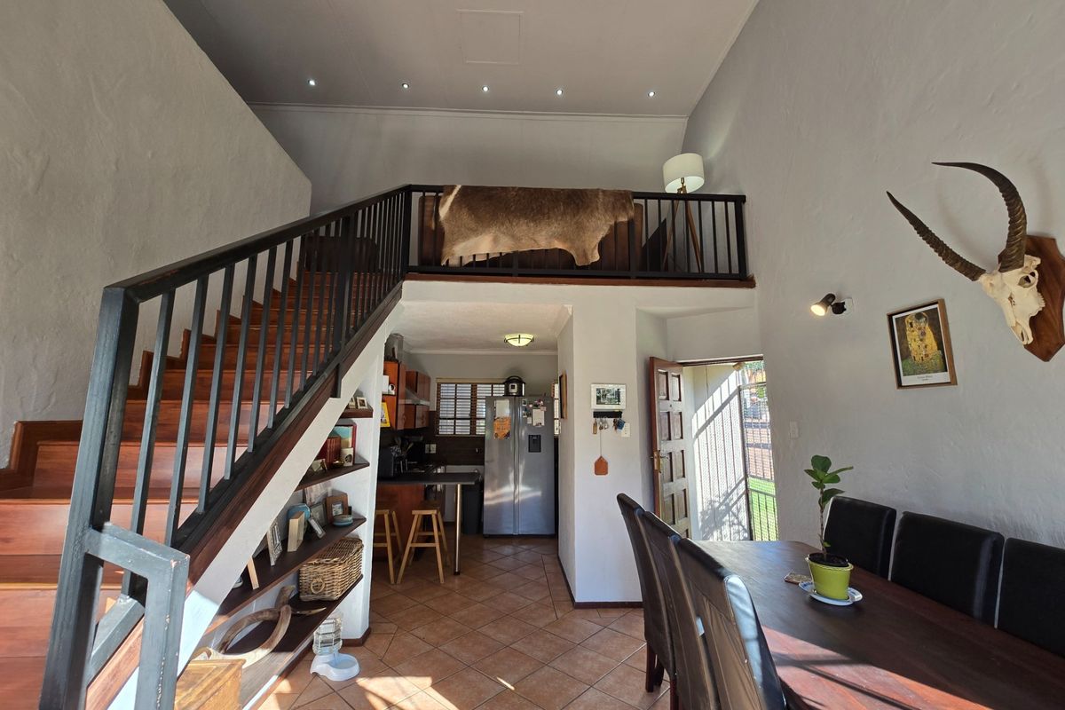 Townhouse To Rent in Equestria, Pretoria - Photo 3