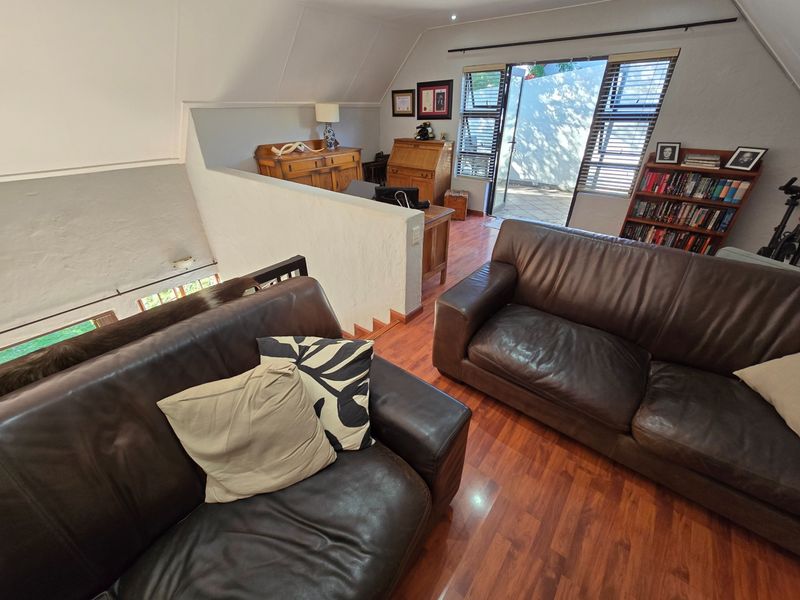 Townhouse To Rent in Equestria, Pretoria - Photo 6