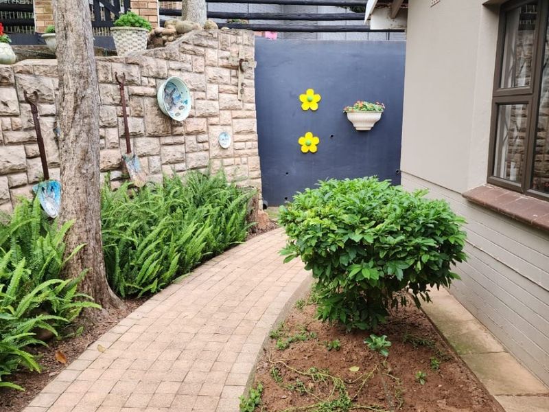 House for Sale - Photo 4