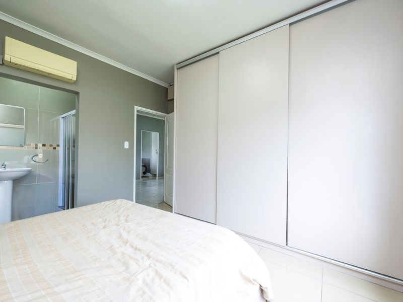 Stylish 3 Bedroom  3 Bathroom Home with Huge Entertainment Lounge and Work-From-Home Space - Photo 10