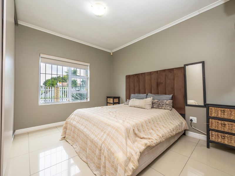 Stylish 3 Bedroom  3 Bathroom Home with Huge Entertainment Lounge and Work-From-Home Space - Photo 9