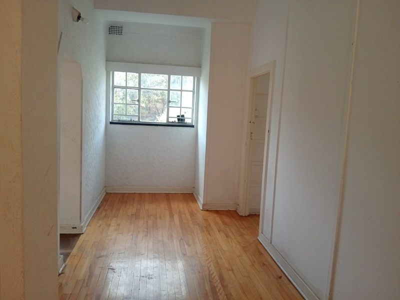 Apartment For Sale in West Turffontein, Johannesburg - Photo 8