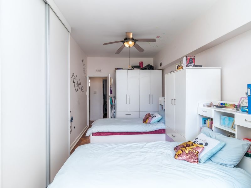 Spacious 3-bedroom 2-bathroom apartment - Photo 8