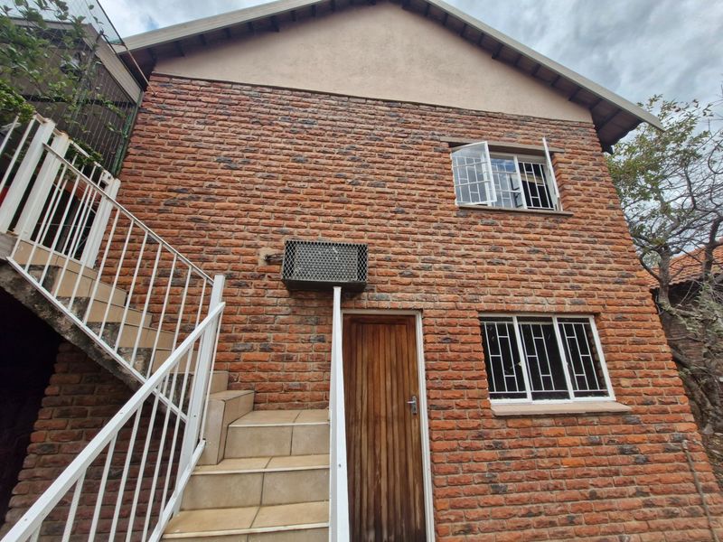 PRICED TO SELL - YOUR INVITING BUSHVELD HOME AWAITS - Photo 7