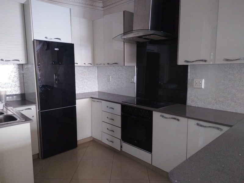 Apartment To Rent in North Beach Durban KwaZulu Natal - Photo 7