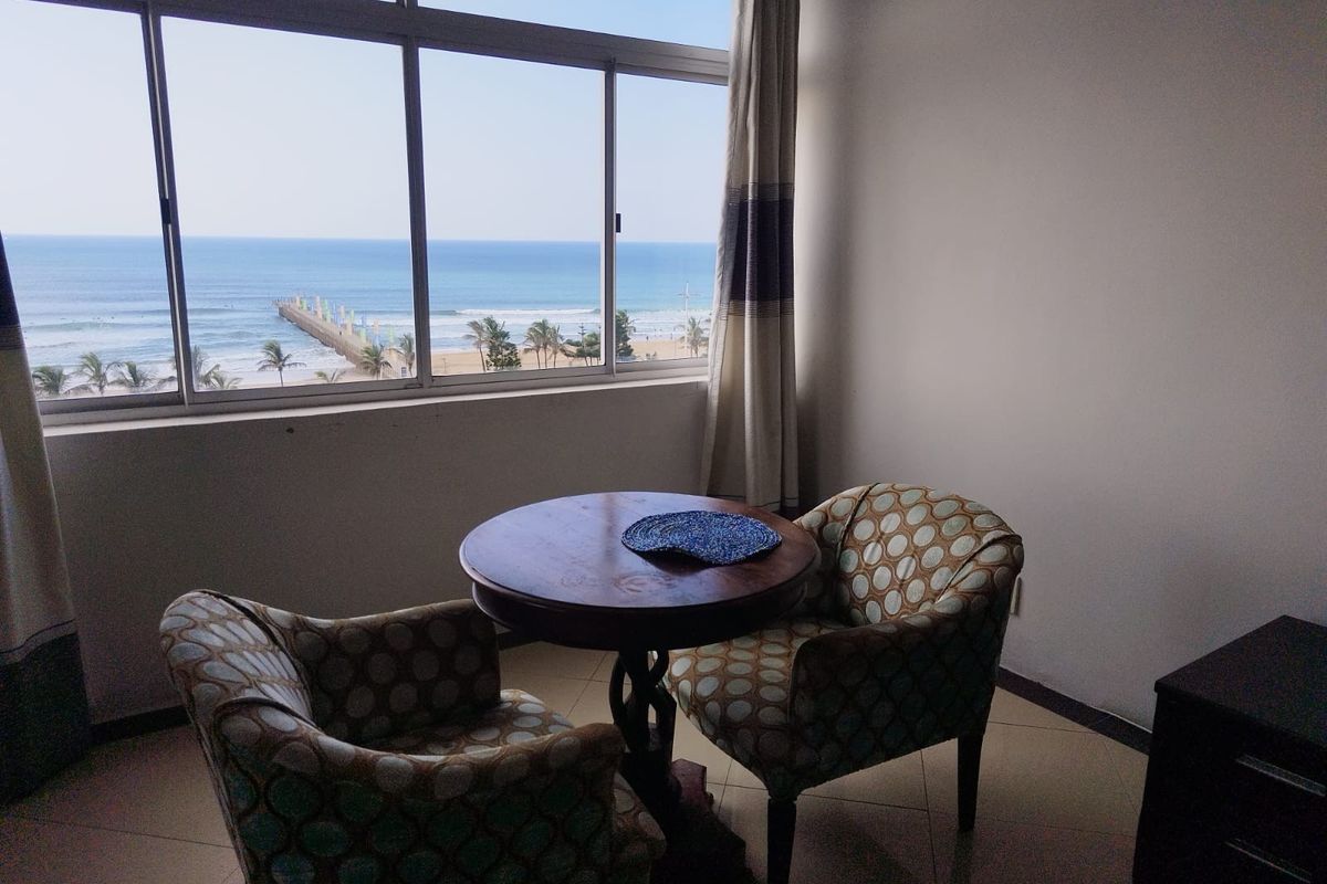 Apartment To Rent in North Beach Durban KwaZulu Natal - Photo 2