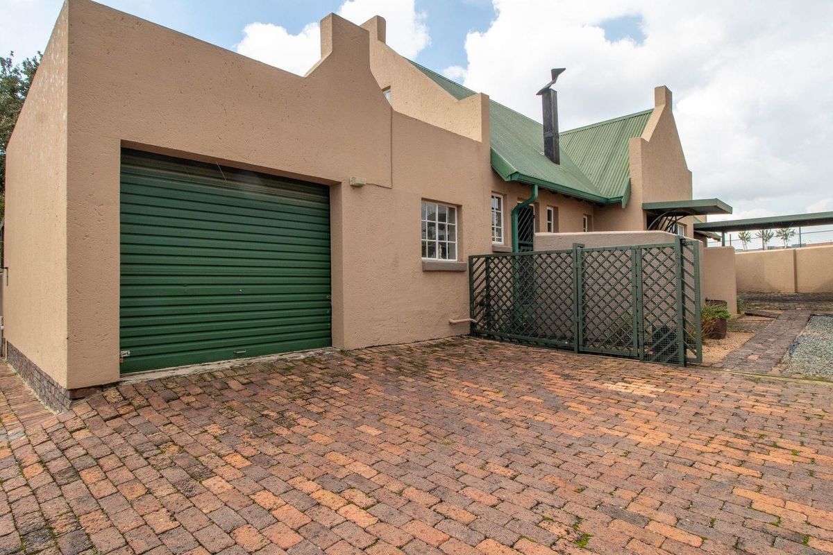 Townhouse For Sale in Witfontein, Kempton Park - Photo 5