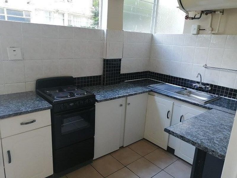 Apartment For Sale in Bonaero Park, Kempton Park - Photo 7
