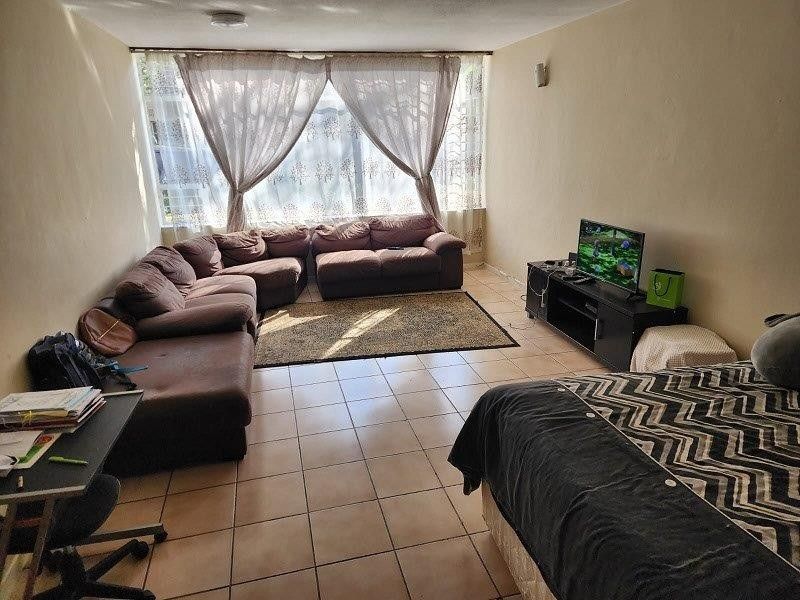 Apartment For Sale in Bonaero Park, Kempton Park - Photo 4