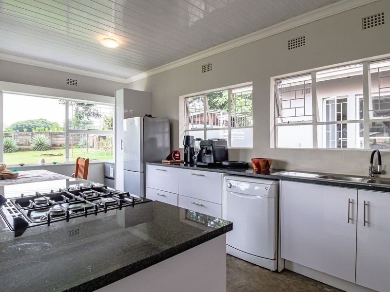 House For Sale in Birch Acres, Kempton Park - Photo 3