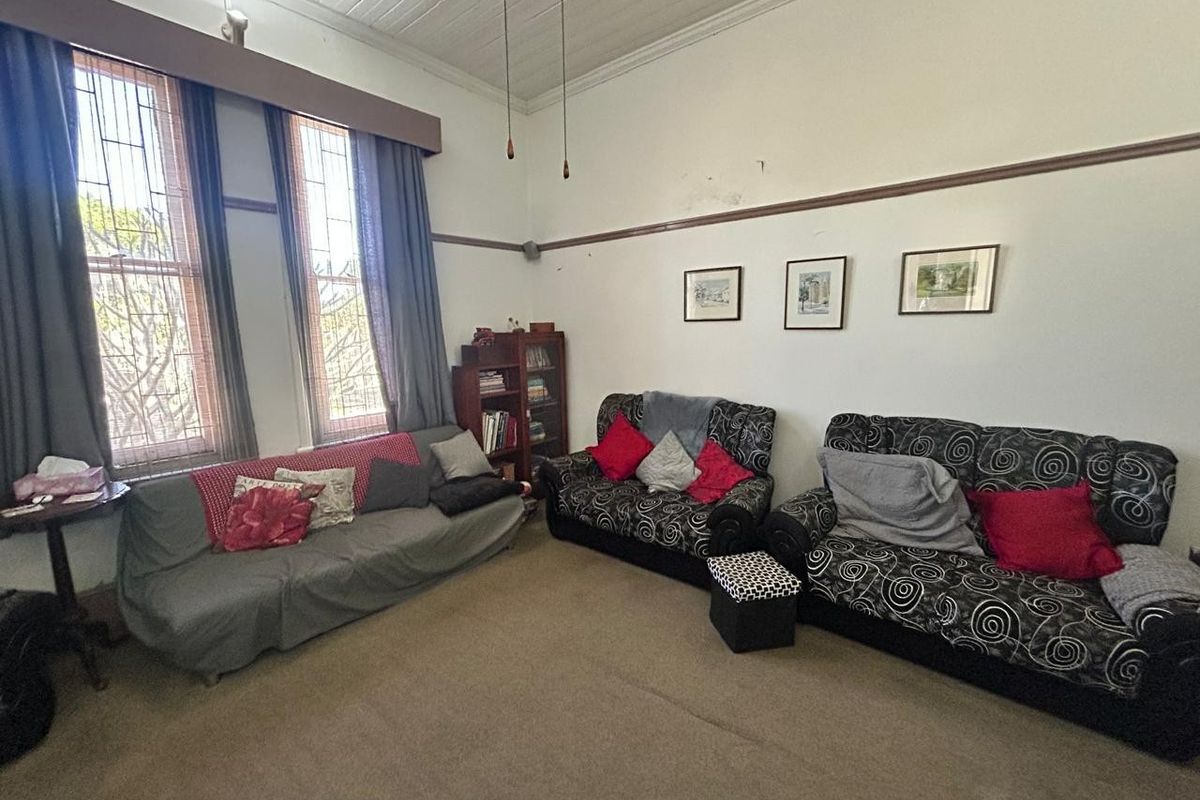 SPACIOUS PROPERTY TO RENT IN KING WILLIAM’S TOWN - Photo 3