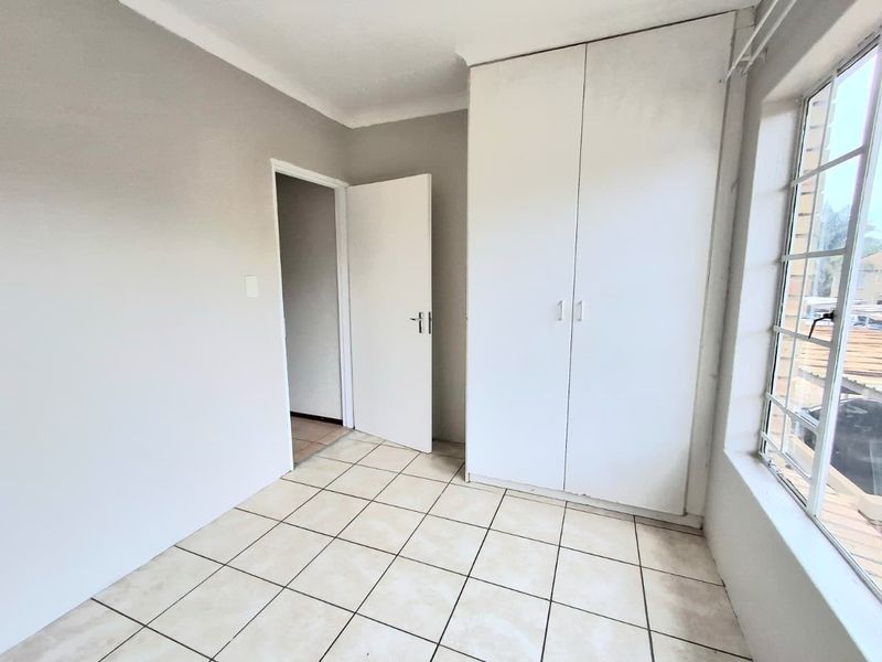 2 Bedroom Apartment For Sale in a Secure Estate - Photo 6