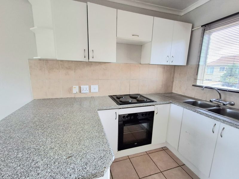 2 Bedroom Apartment For Sale in a Secure Estate - Photo 1